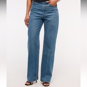 Abercrombie The Loose High Rise jeans in size 29